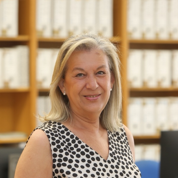 Mª Francisca Caracuel García