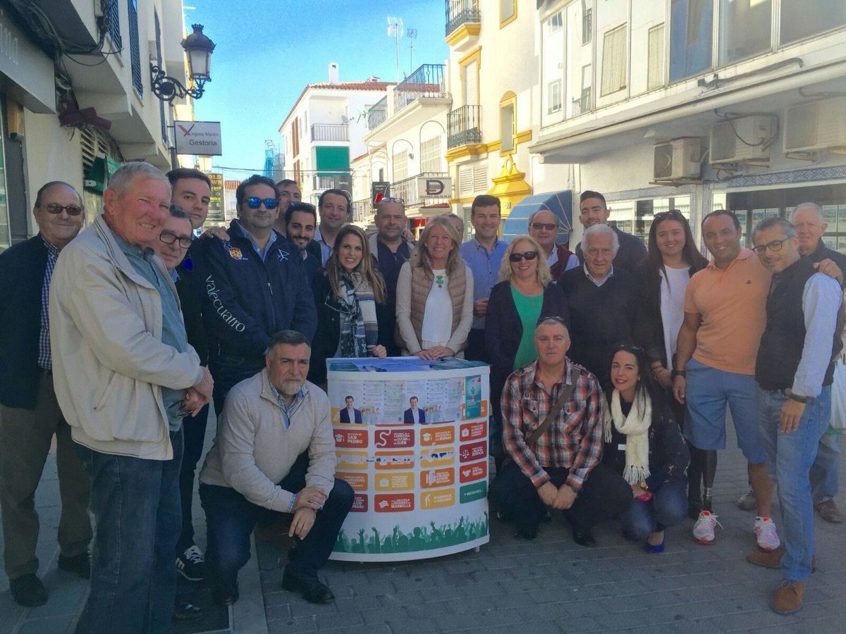 El PP recoge las primeras mil firmas de la campaña “Por una sanidad 10” en la ciudad