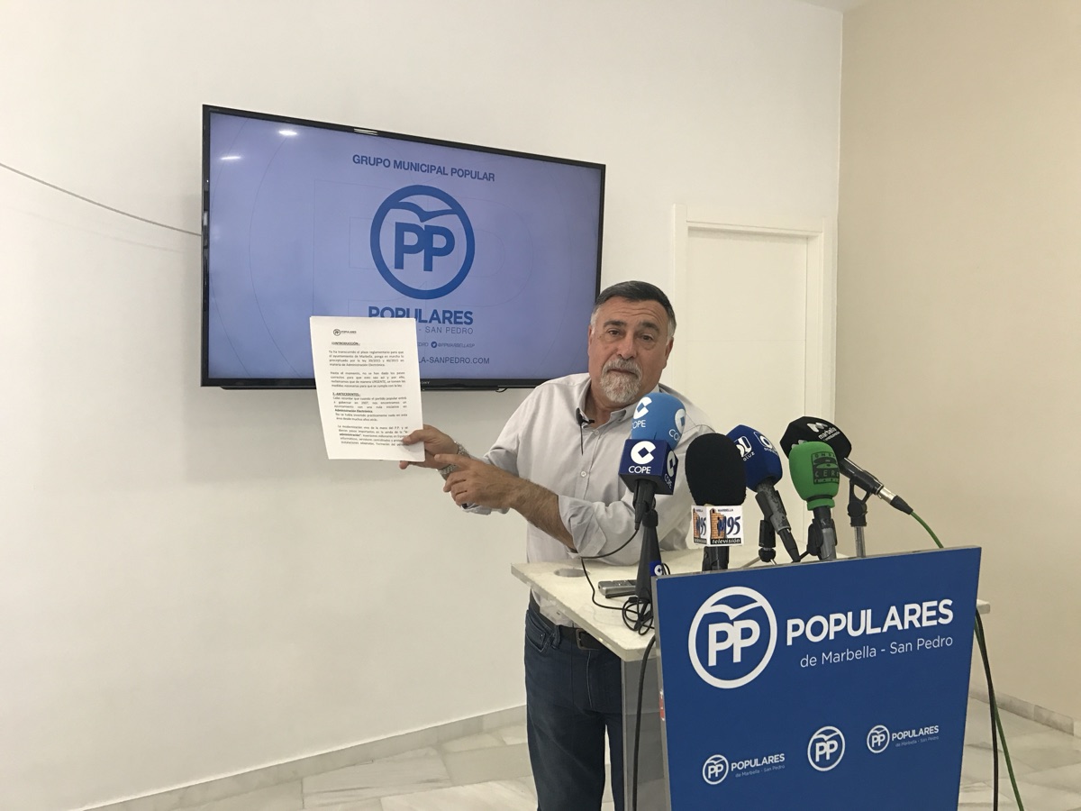 El PP advierte de que el ayuntamiento no cumple con la ley de procedimientos electrónicos y acusa al tripartito de quedarse anclado en el pasado