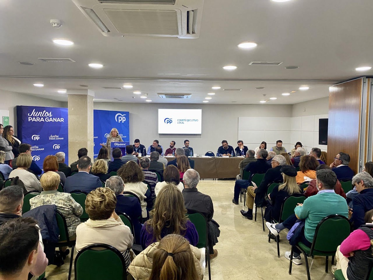 Muñoz plantea una campaña en positivo para seguir trabajando y defendiendo al municipio