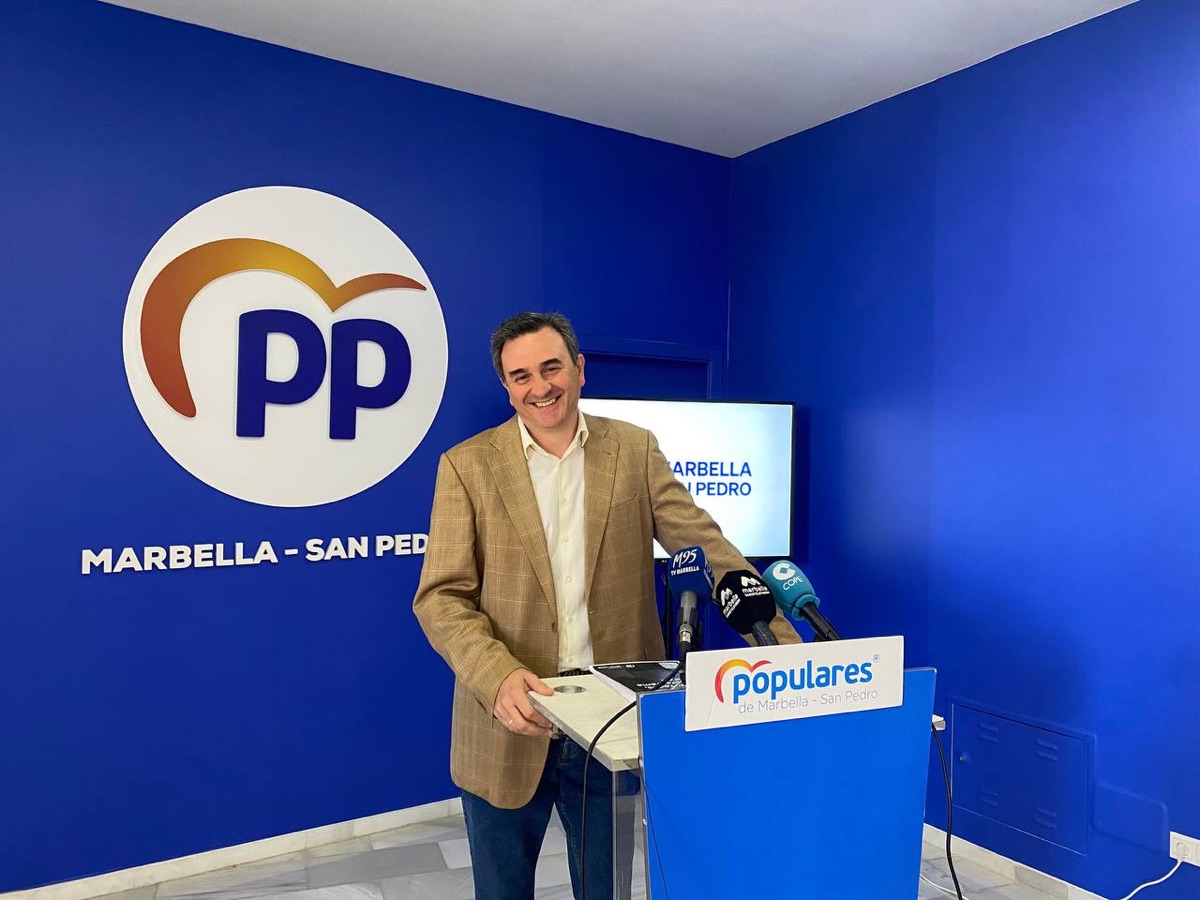 El PP inicia su ronda de encuentros para elaborar el programa electoral del 28 de mayo abordando la industria económica y turística
