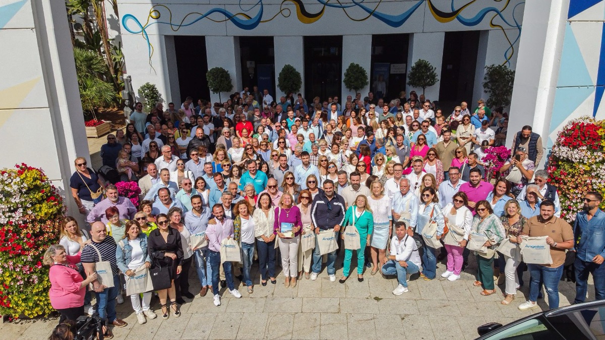 Ángeles Muñoz “es el momento de decidir si queremos mantener el progreso del municipio y que sigamos avanzando o retroceder como ya pasó con el tripartito”