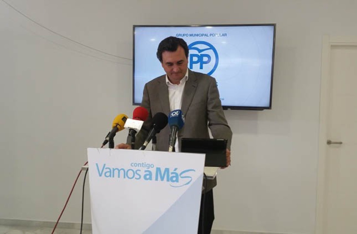 El PP cree que el tripartito es insolvente para gobernar Marbella y que utiliza la mentira como arma política permanente